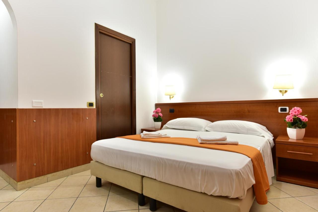Terminal House 2* Roma
