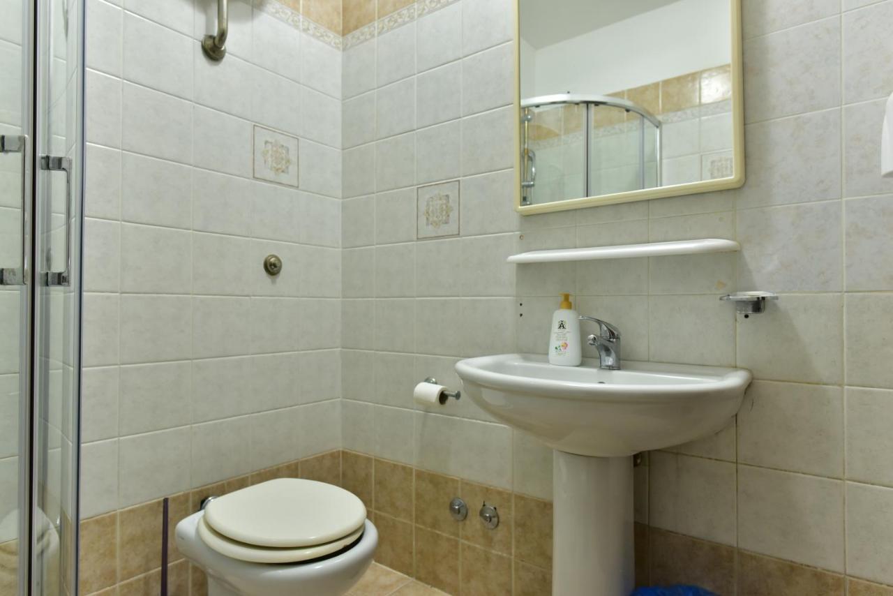Bed and breakfast Terminal House 2*